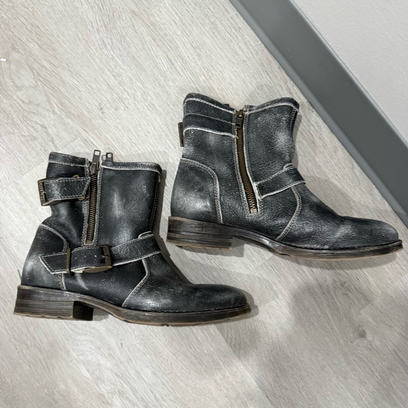 Bed Stu Ankle Booties Becca Distressed in Black Leather - Picture 6 of 14